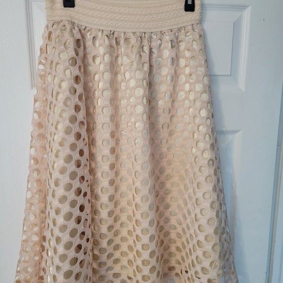 NWOT Magic light peach lacy full‎ skirt Size L - Picture 1 of 6